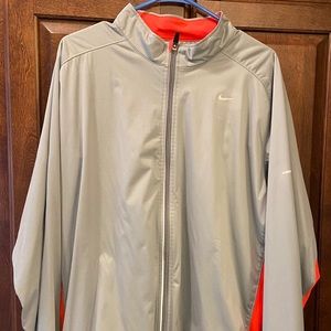 Nike Men’s Running Dri Fit lightweight jacket